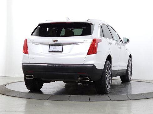 Used 2017 Cadillac XT5 Premium Luxury w/ LPO, Wheel Lock Package image 11