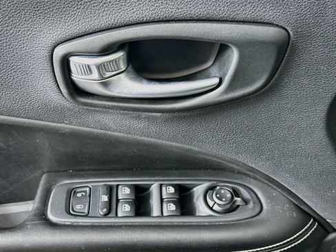 Used 2021 Jeep Compass Sport AWD/4WD image 15