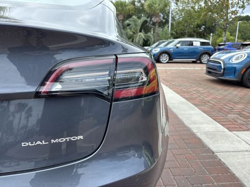 Used 2022 Tesla Model 3 Long Range AWD/4WD image 39