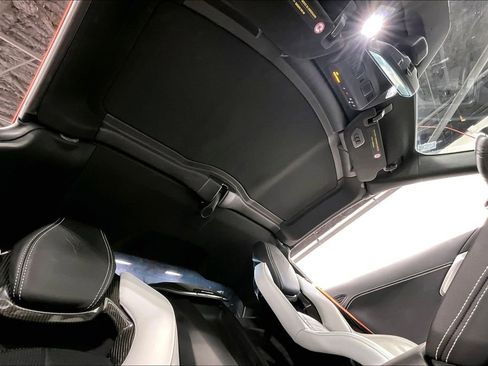 Used 2021 Chevrolet Corvette Stingray Preferred Cpe w/ Z51 Performance Package image 20