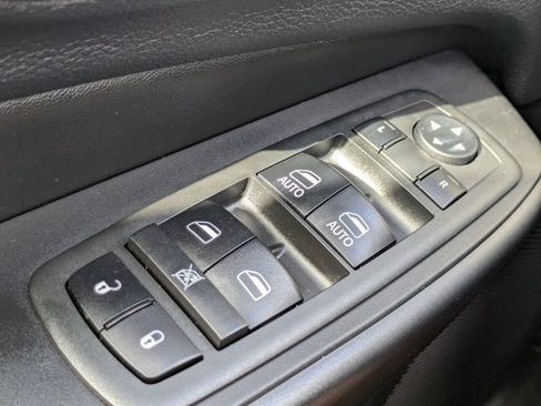 Used 2019 Jeep Cherokee Trailhawk w/ Comfort/Convenience Group image 20