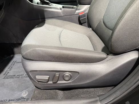 Certified 2025 Toyota RAV4 XLE AWD/4WD image 14