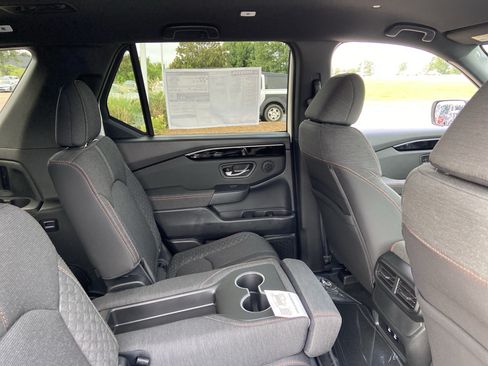 New 2026 Honda Pilot Sport image 20