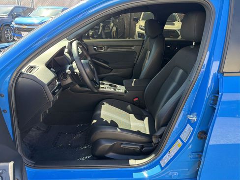 Used 2025 Honda Civic Sport image 17