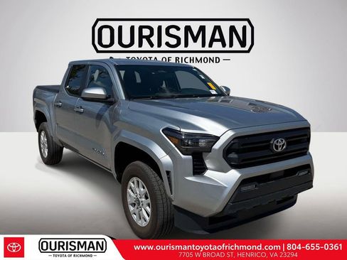 Used 2024 Toyota Tacoma SR5 AWD/4WD image 1