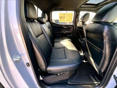 Certified 2021 Toyota Tacoma TRD Sport w/ TRD Premium Sport Package image 18