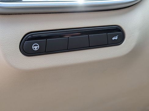 Used 2023 INFINITI QX60 Luxe w/ Cargo Package FWD image 17