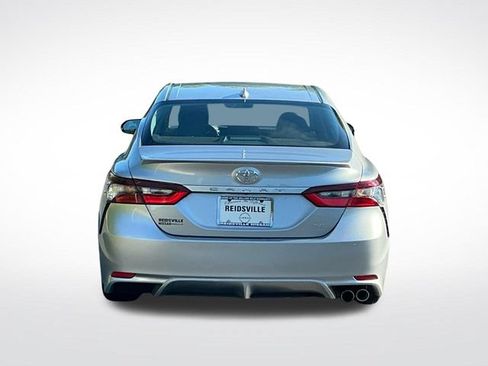 Used 2023 Toyota Camry SE FWD image 6