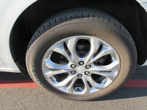Used 2020 Buick Enclave Avenir w/ Avenir Technology Package AWD/4WD image 5