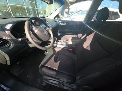 Used 2015 Nissan Pathfinder S image 3