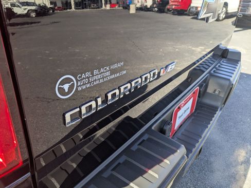 Used 2018 Chevrolet Colorado Z71 w/ Z71 Midnight Edition image 28