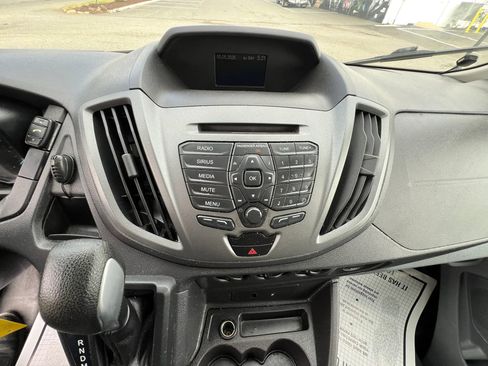 Used 2015 Ford Transit 250 130 Low Roof w/ Exterior Upgrade Package RWD image 13
