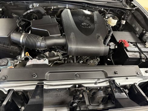 Used 2023 Toyota Tacoma TRD Sport image 24