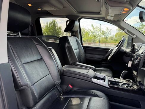 Used 2013 Nissan Titan SL AWD/4WD image 14