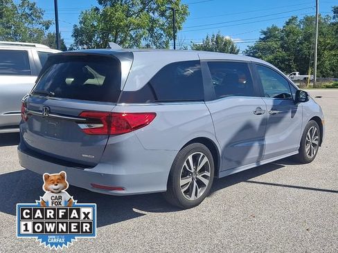 Used 2023 Honda Odyssey Touring image 2