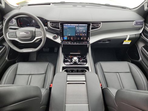 New 2026 Jeep Grand Wagoneer L Limited AWD/4WD image 13