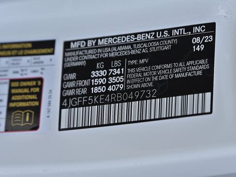 Used 2024 Mercedes-Benz GLS 450 4MATIC image 40