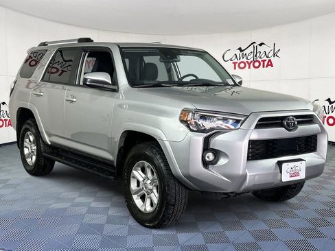 Used 2024 Toyota 4Runner SR5 image 3