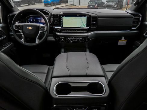 New 2026 Chevrolet Silverado 2500 LTZ w/ LTZ Premium Package AWD/4WD image 25