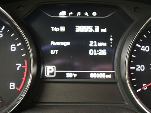 Used 2017 Kia Sedona SX image 25