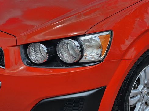 Used 2012 Chevrolet Sonic LT FWD image 8