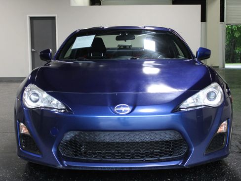 Used 2015 Scion FR-S RWD image 10