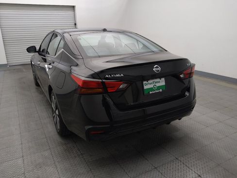 Used 2022 Nissan Altima 2.5 SV FWD image 6