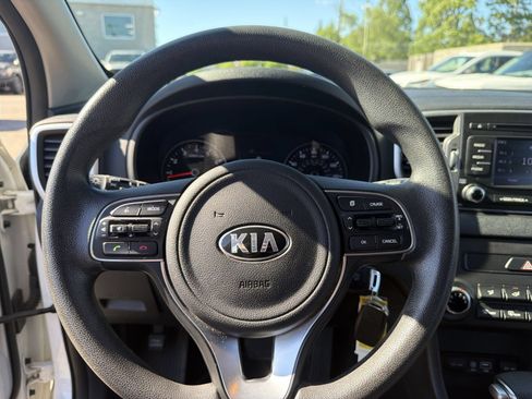 Used 2018 Kia Sportage LX AWD/4WD image 24