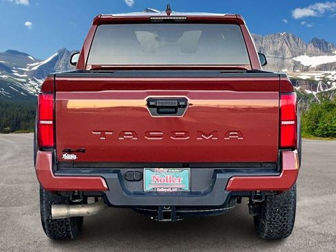 Used 2025 Toyota Tacoma TRD Off-Road image 4