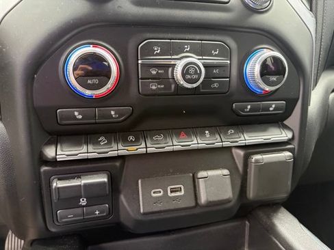 Used 2020 GMC Sierra 1500 Elevation w/ Elevation Value Package AWD/4WD image 23