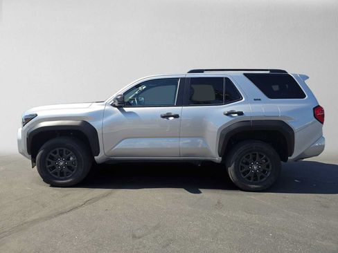 Certified 2026 Toyota 4Runner SR5 AWD/4WD image 6
