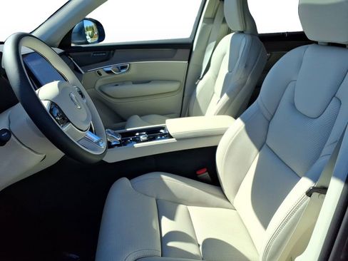 New 2026 Volvo XC90 B6 Ultra image 13