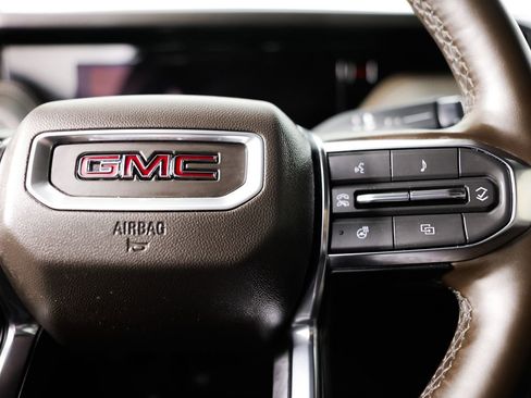 Used 2025 GMC Yukon XL Elevation AWD/4WD image 37
