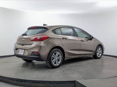 Used 2019 Chevrolet Cruze LS w/ LS Convenience Package FWD image 8