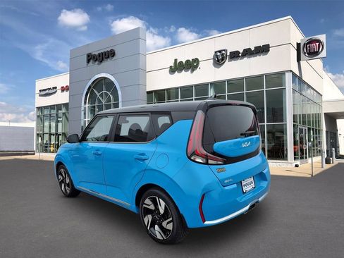 Used 2024 Kia Soul GT-Line FWD image 3