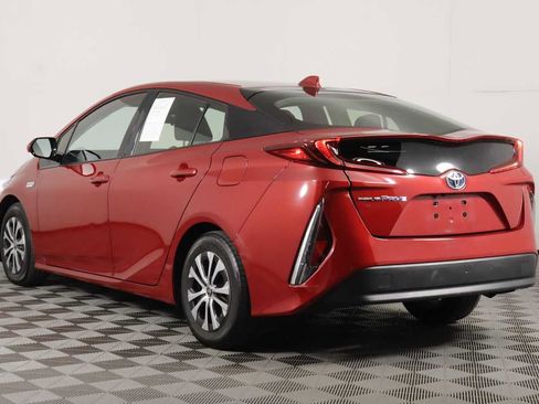 Used 2020 Toyota Prius Prime LE FWD image 3