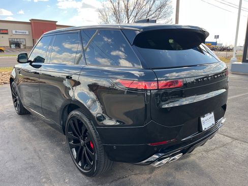 Used 2023 Land Rover Range Rover Sport First Edition image 4