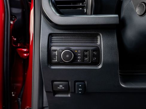 Used 2026 Ford F250 Platinum image 23