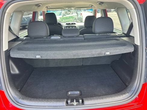 Used 2017 Kia Soul + FWD image 9