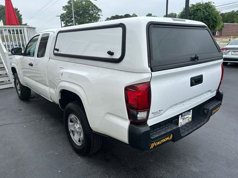 Used 2019 Toyota Tacoma SR RWD image 5