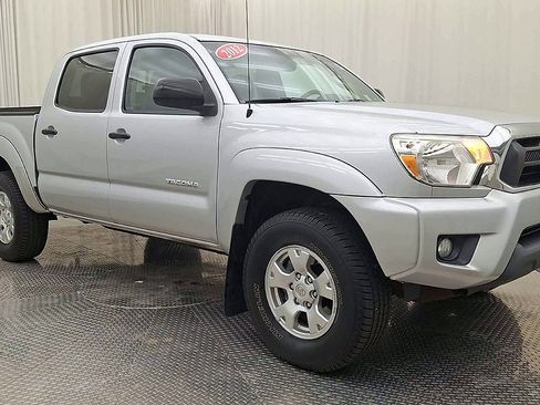 Used 2012 Toyota Tacoma 4x4 Double Cab w/ TRD Off-Road Pkg image 7