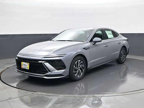 New 2026 Hyundai Sonata Blue FWD image 1