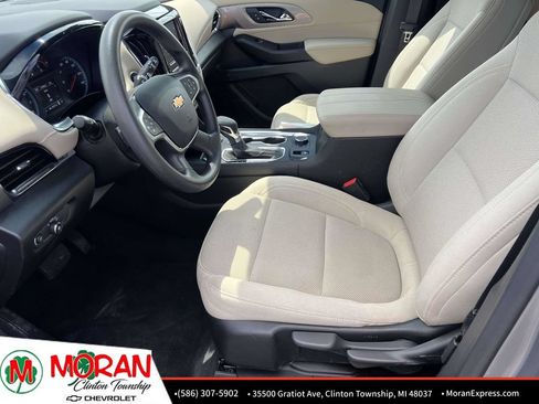Certified 2023 Chevrolet Traverse LS FWD image 19