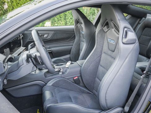 Used 2026 Ford Mustang Dark Horse RWD image 7