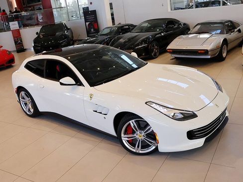 Certified 2018 Ferrari GTC4Lusso V12 image 15