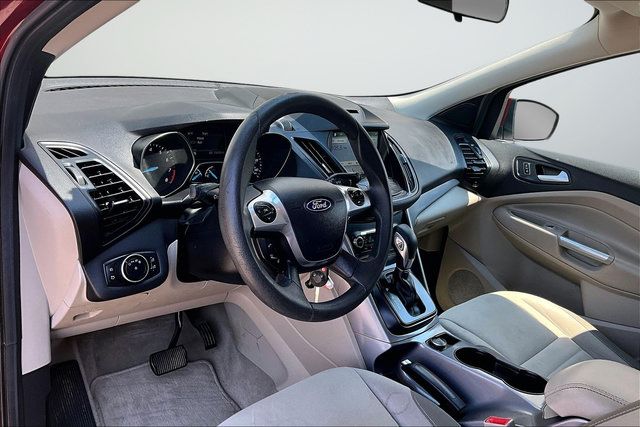 Used 2016 Ford Escape SE w/ Equipment Group 201A FWD image 25