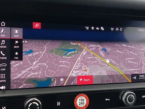 Used 2025 Porsche Macan image 25