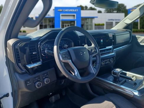 Used 2024 Chevrolet Silverado 1500 RST w/ Redline Edition AWD/4WD image 8