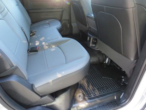 New 2024 RAM 3500 Tradesman w/ Chrome Appearance Group image 40