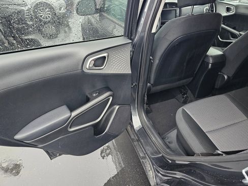 Used 2023 Kia Soul LX w/ Option Group 015 image 21